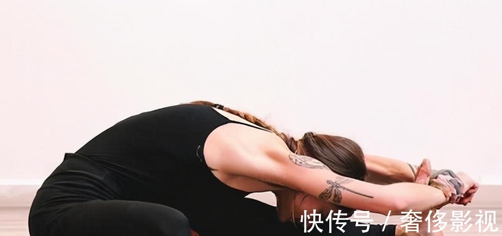 背部|在家练瑜伽,这十个姿势最适合,来看看你该怎么练