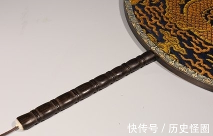 团扇！清代，缂丝云龙纹团扇