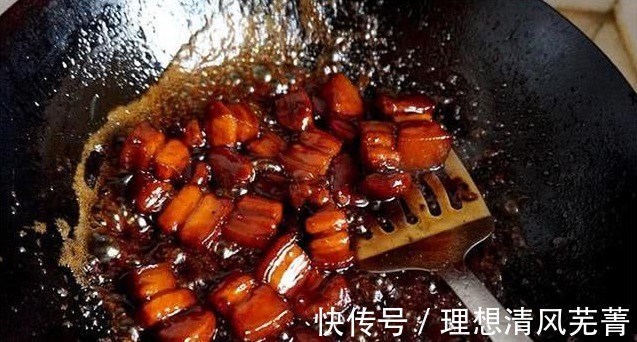 炒糖色有窍门,记住4点,糖色红亮不发苦,炖肉卤肉又好看又好吃!