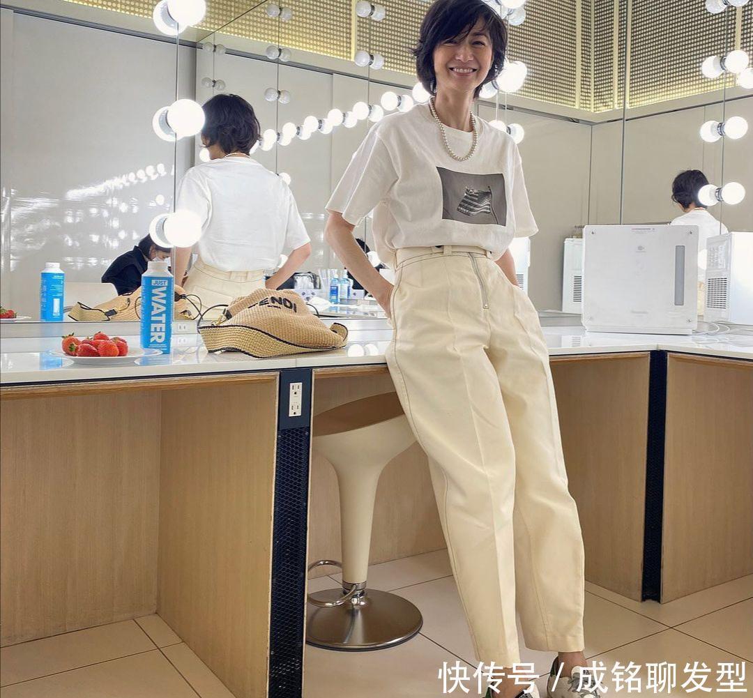 攻略|50岁更要穿得漂亮，学学这位姐姐的穿搭攻略，年过半百也有魅力