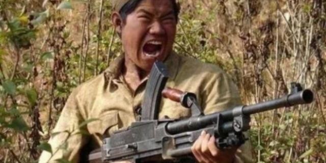 扫射|打仗时为何不能假装投降,然后掏出枪扫射呢?说出来你绝对不相信