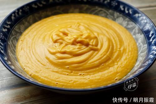 2个红薯,1碗糯米粉,不烤不油炸,简单一做,软糯香甜又多层