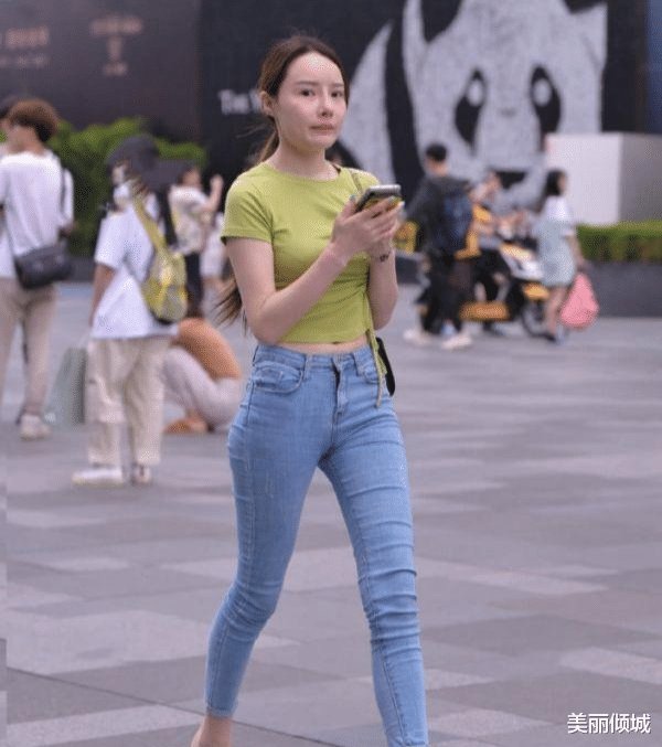 不容小觑的打底裤，视觉效果更显瘦，还不显胖