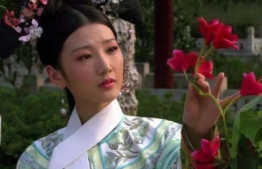 些妃子|古代妃嫔被“打入冷宫”后，太监为何争着要去当差，原因很心酸