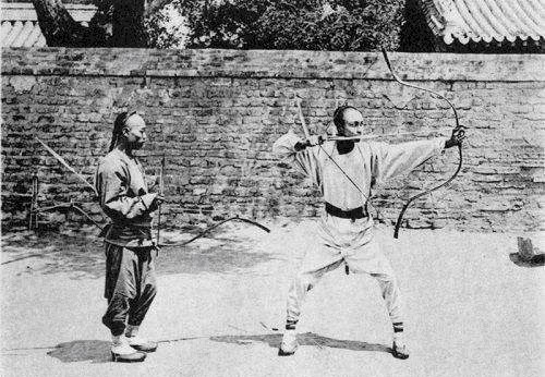  备受|为什么上千年来文科举备受尊崇，而武科举却被人遗忘？