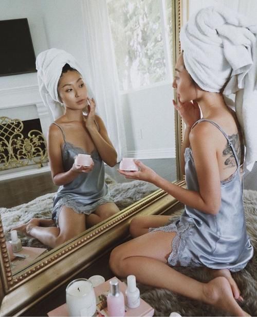 大多数人洗脸都存在这3个误区，浪费钱不说还伤害皮肤，请收藏！