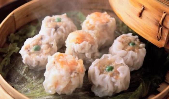 火爆|李鸿章请美国人吃饭,发现菜不够吃,于是他发明1道菜,火爆美国