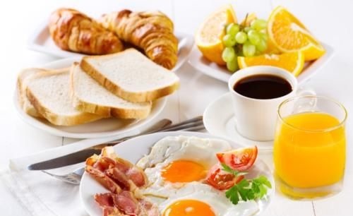 血糖|“多走路”可以降糖?医生:日常牢记好3件事,或比走路要重要