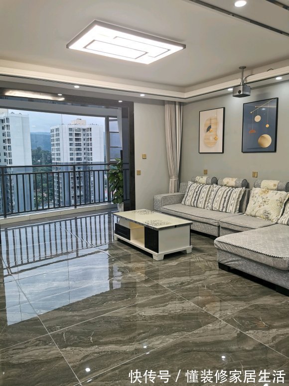 阳台|新房已入住,144平不含家具花了10万,后悔主卧阳台通铺木地板