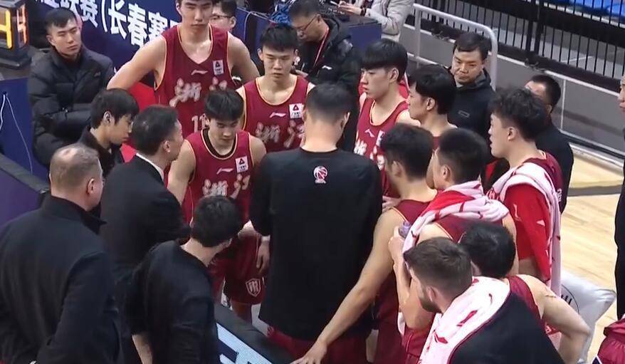 浙江|五连胜!吴前砍18+9浙江轻取山东 全队六人上双