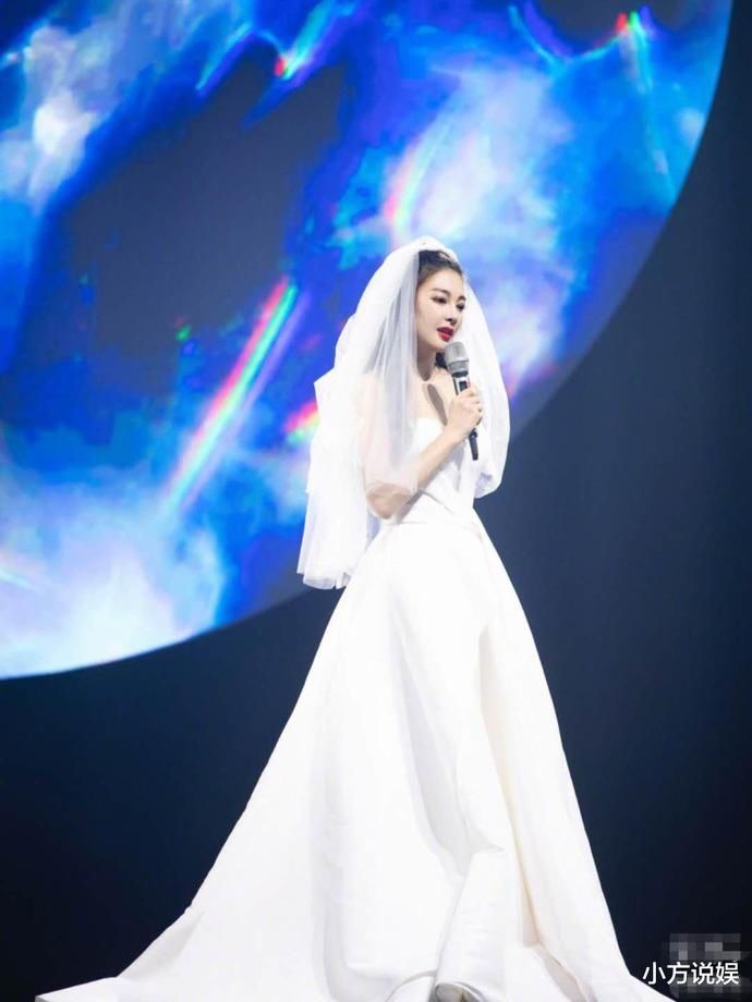 张含韵王霏霏未成团,网友不服节目组背锅,她的出现挽救了节目最后的尊严