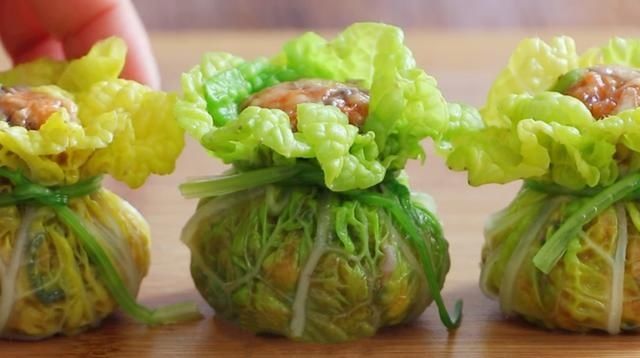 过年要多吃白菜，学会这老吃法，做法简单，鲜香多汁，寓意还特好