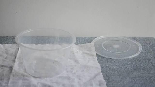 圆形打包盒你还舍得扔掉吗?放在卫生间太有创意了,省钱又实用