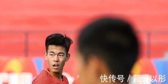 联赛|鲁能金靴级射手正式离队,已确定出战西班牙联赛,曾是国字号核心!