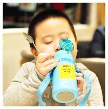 孩子|7岁男童不常吃肉,却积食3年难长个?这“2”种食物父母别喂