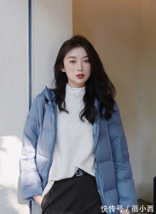 半身裙|原来羽绒服这么穿能优化比例!学会选款和搭配,让你的气质更出众