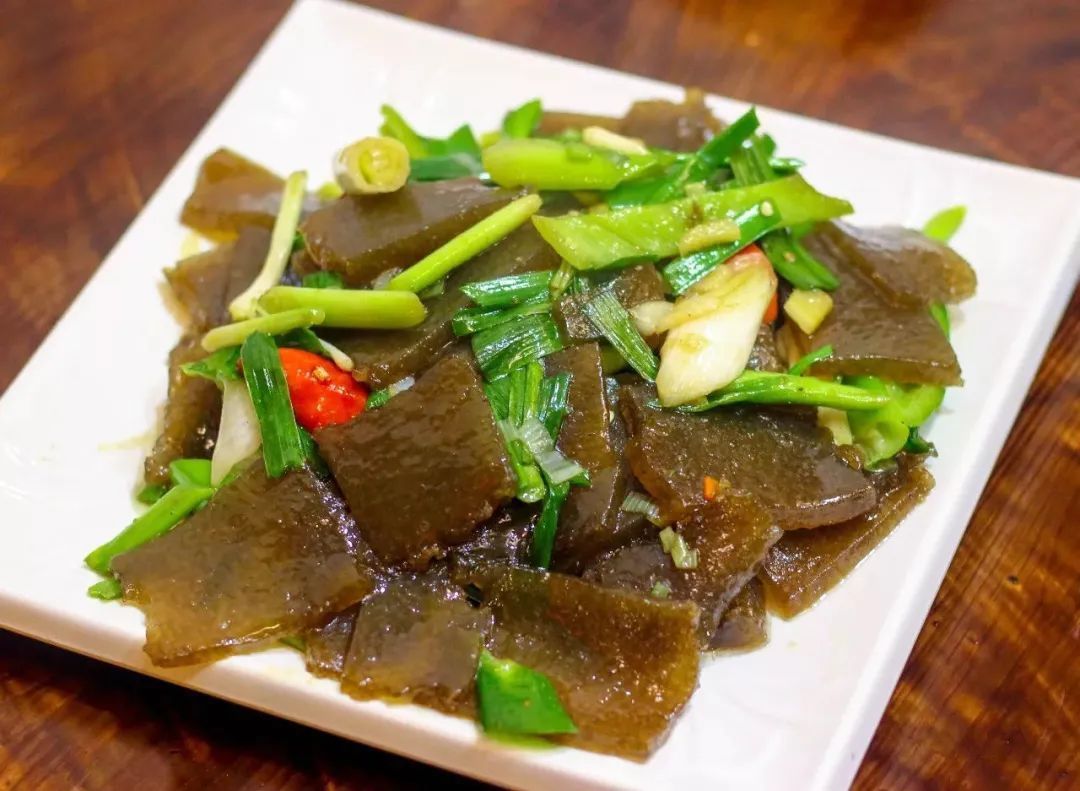 焖子：一块淀粉，凭什么能征服北方？