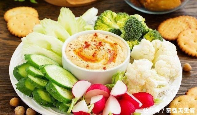 添加|四个月以上的宝宝,可以添加辅食了,到底该吃什么妈妈知道多少!