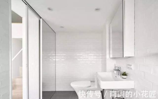 loft|loft小户型公寓只有18平,却划分出了多个功能区,太厉害了