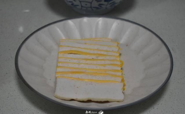 10分钟就能做好这早餐,鲜美又营养,一大碗吃个精光,解馋又管饱