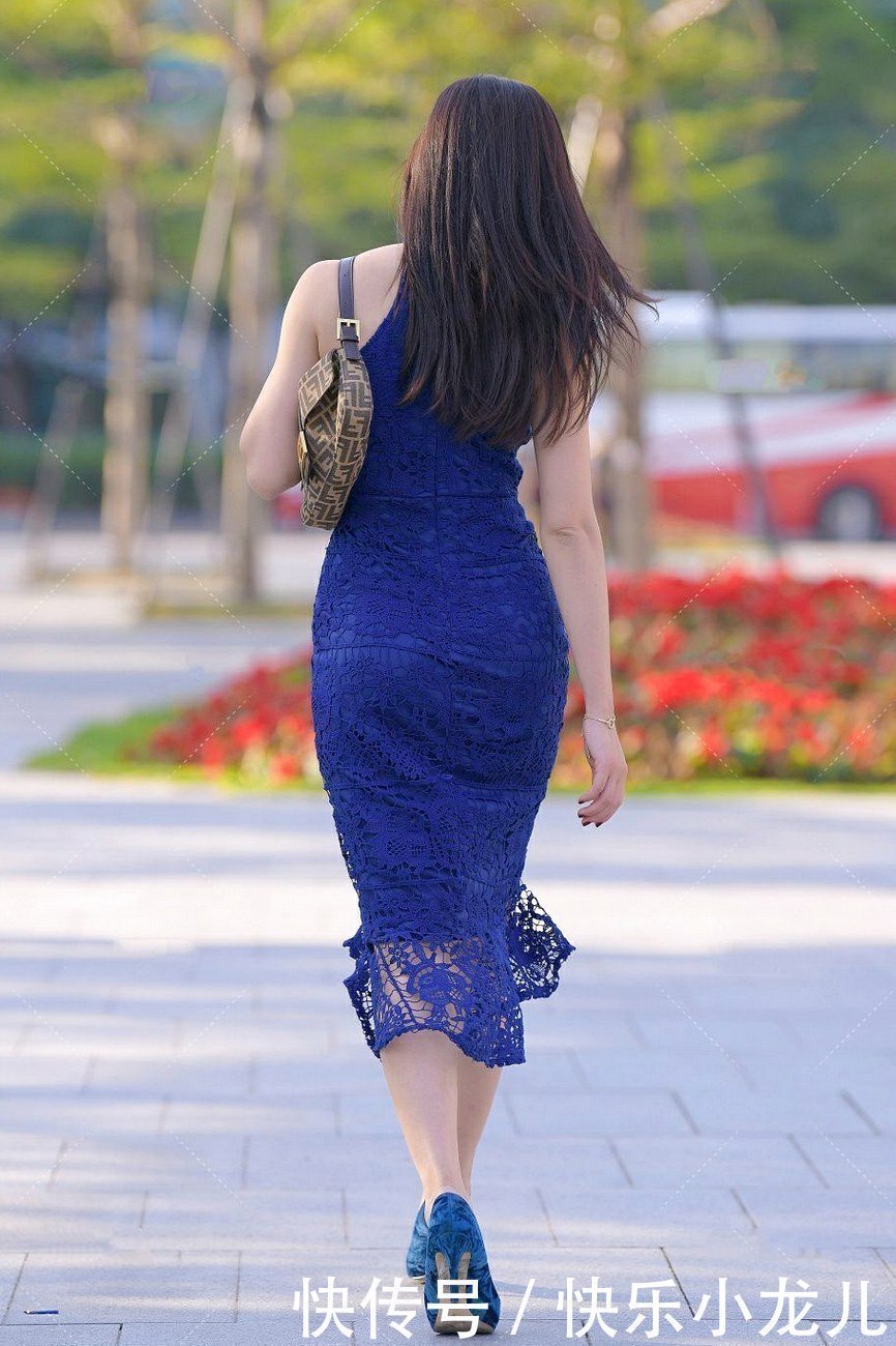 小姐姐 干干净净的微胖小姐姐,杵着一双“筷子腿”,没谁了!