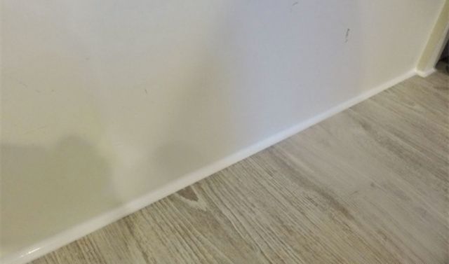 墙板|嫌踢脚线太难看,能不装吗?师傅说暗贴踢脚线才是最棒的