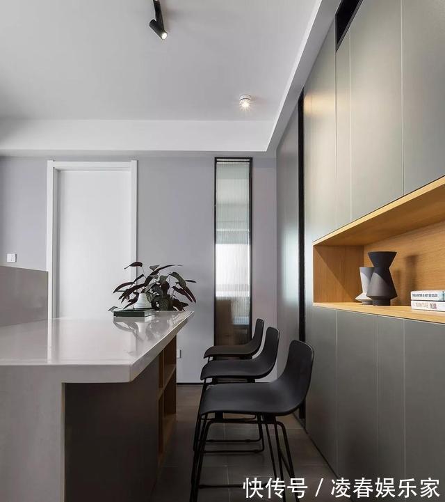 客厅|她家90㎡的房子,既不买沙发,也不买餐桌,完工却实用倍增!晒晒