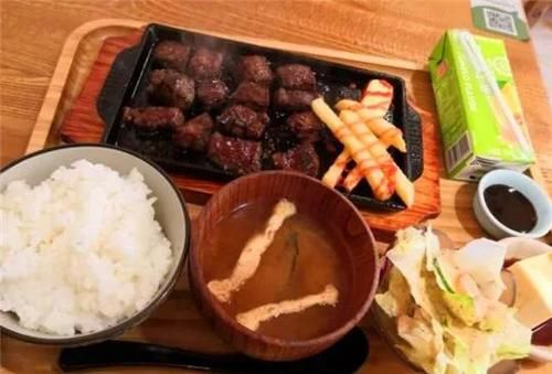 定食|吃遍大连-主食配菜小菜汤,一个盘内托出来,暖心的定食,丰富了你的肠胃~