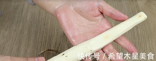 去皮|山药去皮不用戴手套，只需一根筷子搞定，手不粘也不痒，简单实用！