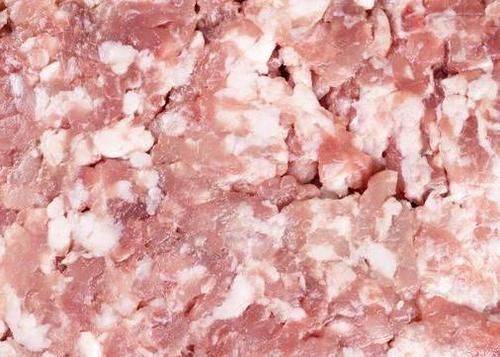 萝卜|用萝卜包饺子,需要焯水吗?饺子馆大妈教你做法,实在太香了