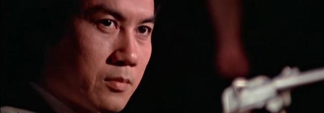 绝不|《绝不低头》纯正的古龙味道,苗可秀的限制级镜头