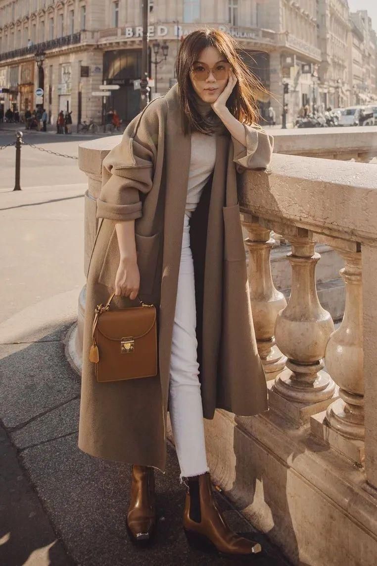  流行|“马丁靴”失宠了？“大衣＋这双鞋”正流行，时髦又显高！