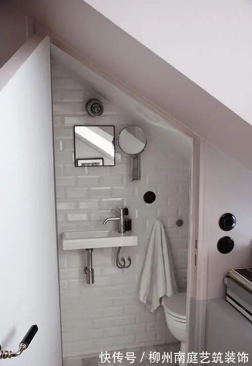 楼梯|复式楼楼梯下可以怎样利用?如何利用可以节省空间。