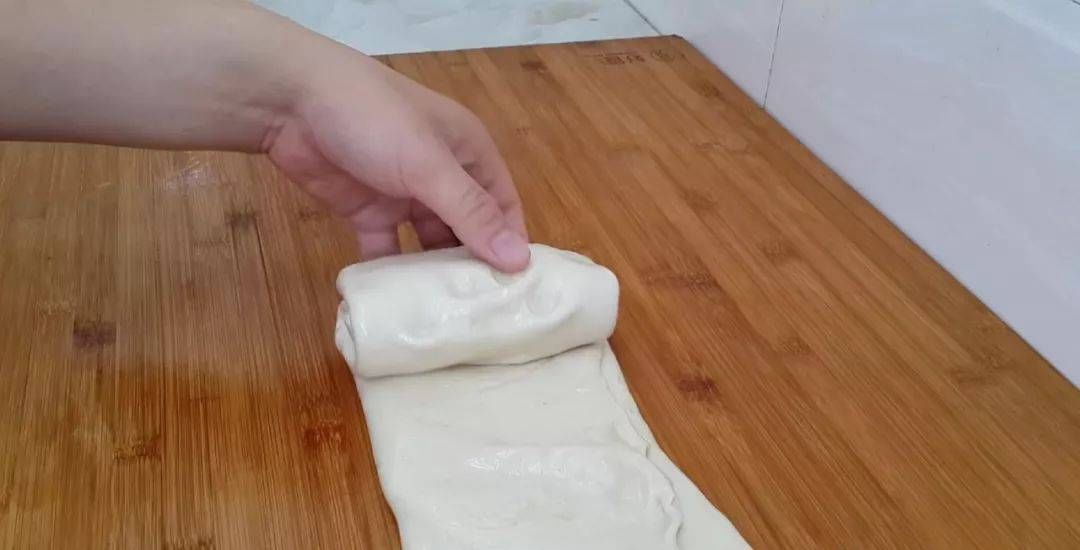 鸡蛋|吃早餐蛋糕的新方法,淋上蛋液,比手抓蛋糕简单,比鸡蛋灌饼好