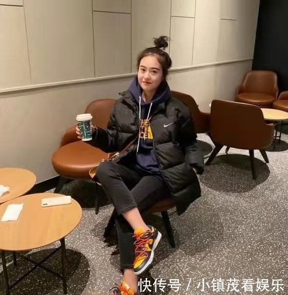 冬天穿“卫衣+棉服”真好看,休闲又保暖,这样出街回头率很高