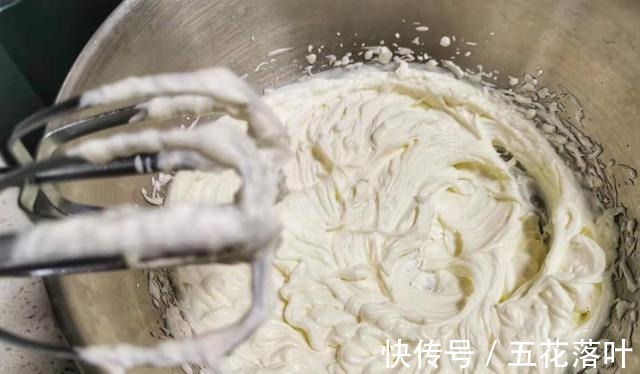 香甜|不要烤箱！教你做软糯香甜的小甜点，一看就会，操作简单没难度！