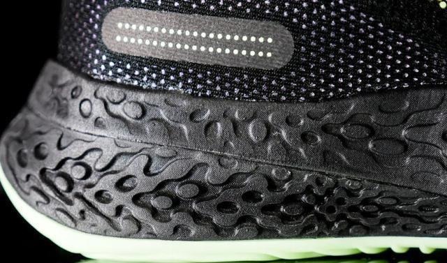 zoom 极致的炫技!来自奥运年的惊喜 Nike这款鞋才叫真正的旗舰