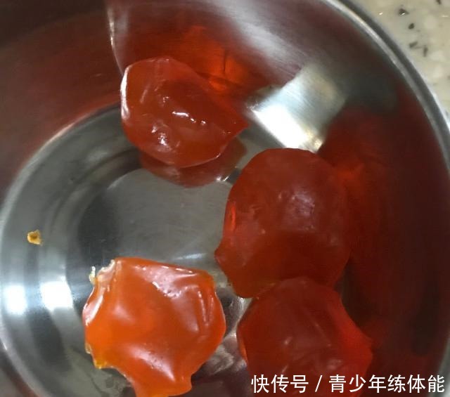 咸蛋黄焗蟹,吸一口满满的香味,太满足了!