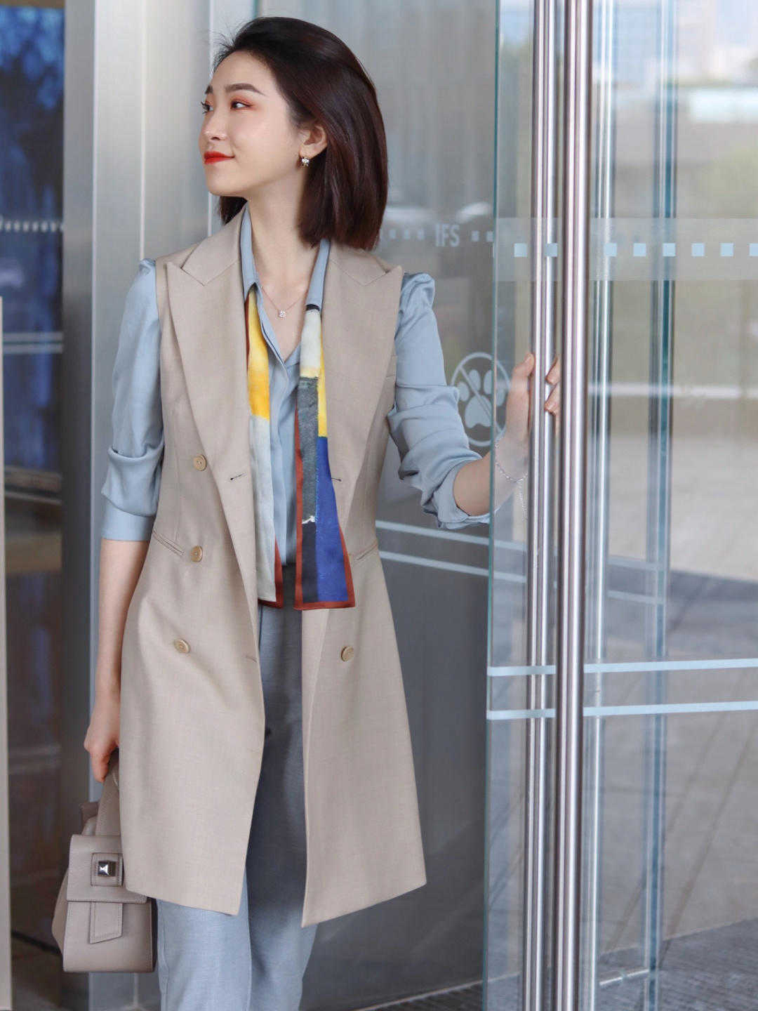 都市圈|想变成都市圈精英女神,学会这几个搭配技巧,气场全开!