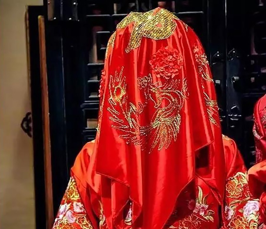 高呼|皇帝羞辱宰相，将60岁乳母嫁给他，当晚大臣看到新娘后，高呼万岁