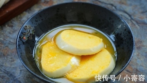 咸菜儿|北方人偏爱此早餐,5分钟就能煎1盘,金黄喷香,总吃不够