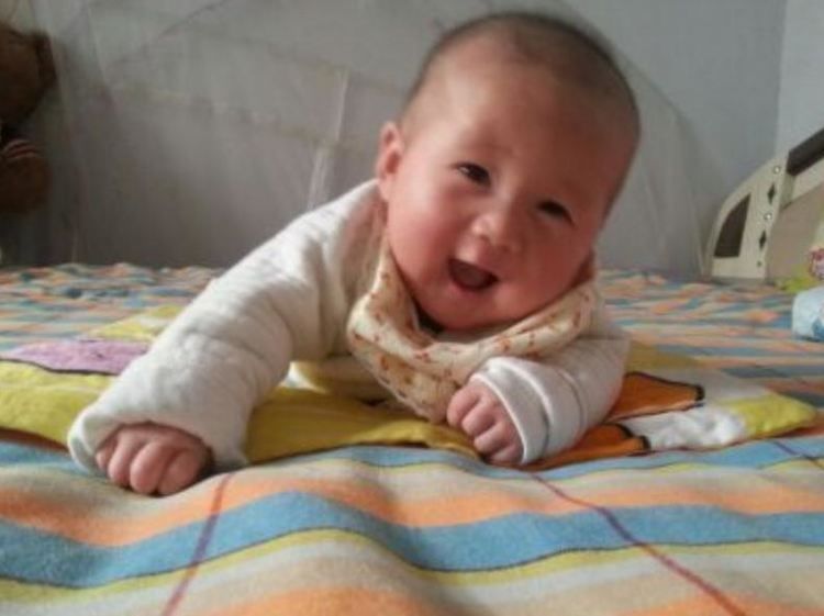 宝宝|家长的3种行为，影响宝宝脊柱发育，长大可能“矮”人一截