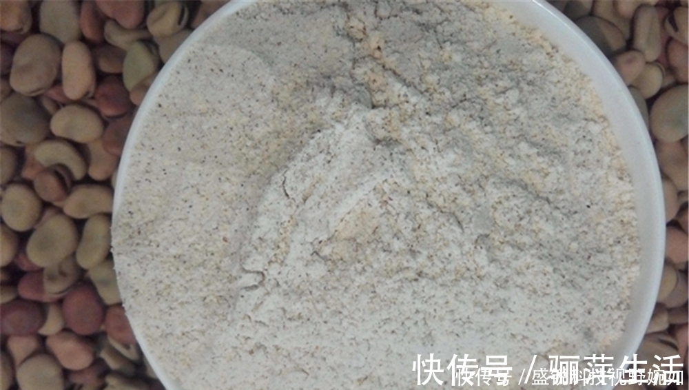 饵料|夏季钓鲫鱼，这些清淡饵料有奇效，避开闹窝小鱼，直取大鲫鱼！