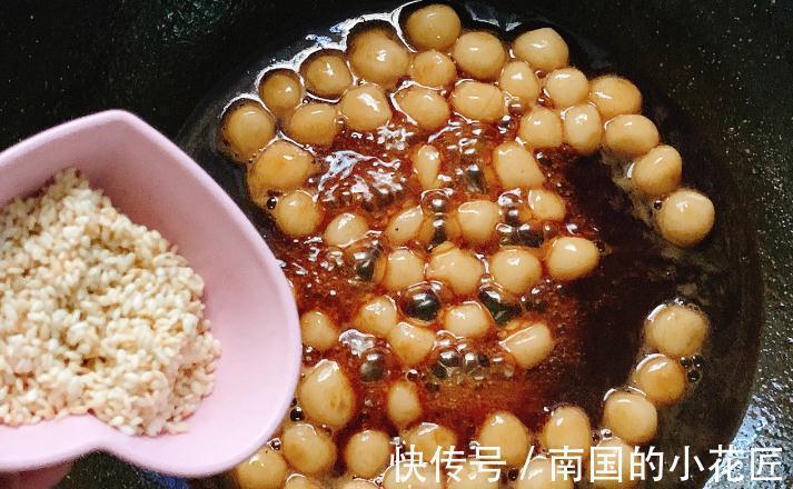 丸子|天凉了常做这道美食,软糯香甜,手脚冰凉的人要多吃,补气血