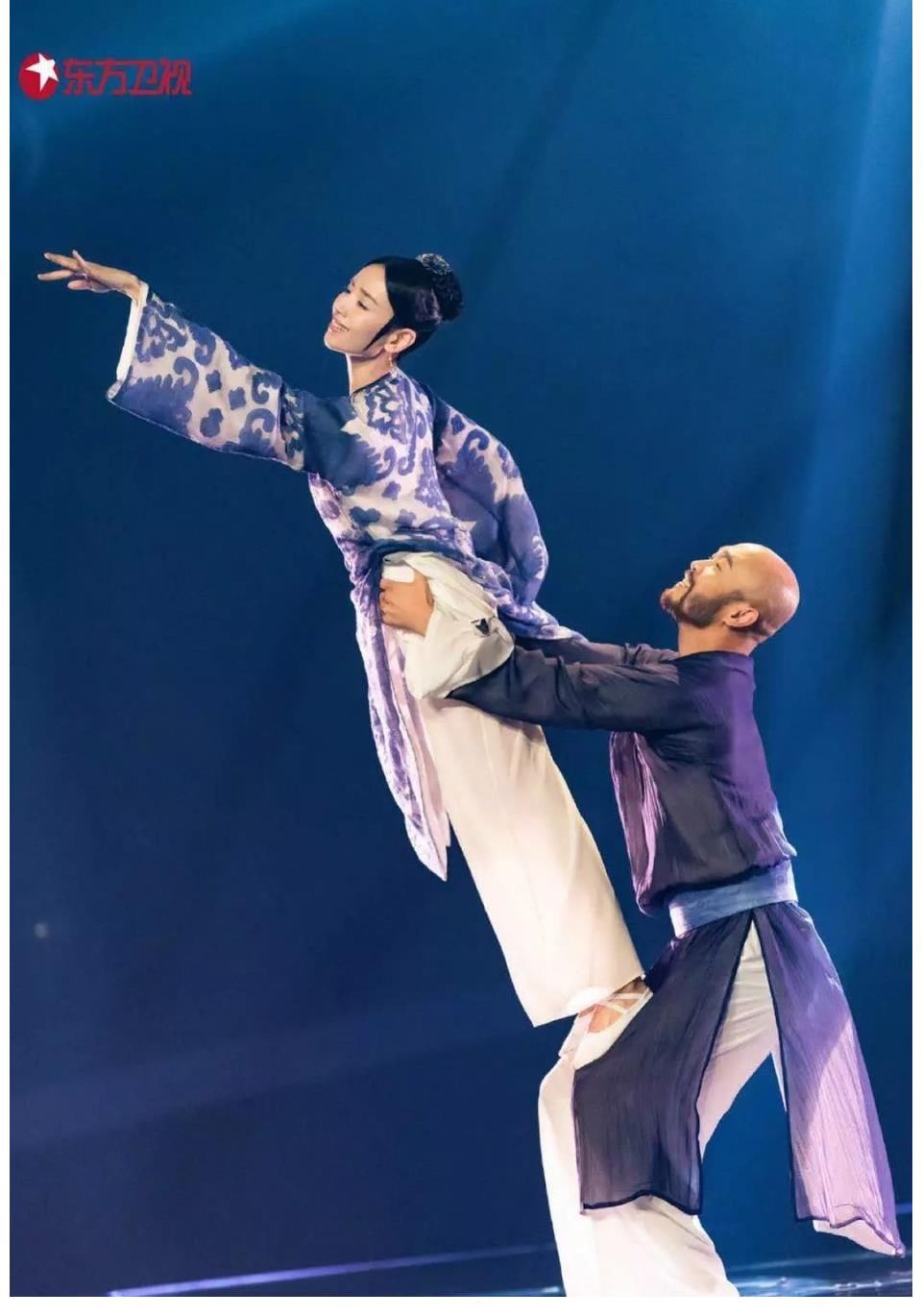 董洁问鼎总冠军，许魏洲带伤坚持不放弃！