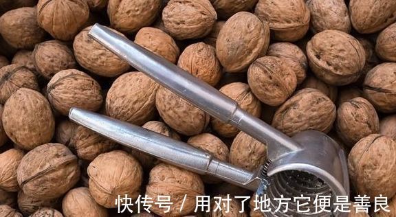 长寿果|核桃是长寿果,但核桃并不适合所有人吃,6类人最好别吃。