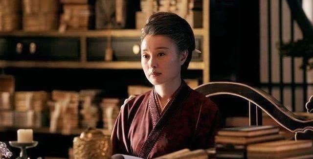 却本是|此人可与武则天相媲美,却本是灰姑娘,靠夺人儿子上位