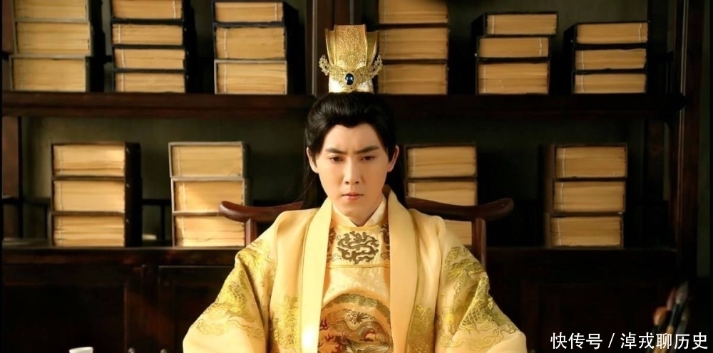 龙袍|君王上朝穿龙袍,那么君王的龙袍,是清洗还是直接扔掉呢?