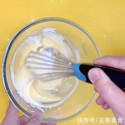 不开裂，不回缩，不塌陷的纸杯蛋糕来啦