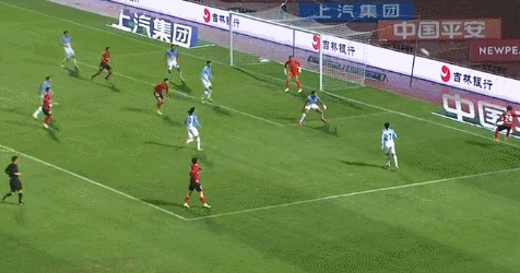 埃里克|中超-亞泰2-1擒廣州城實現(xiàn)賽季雙殺 埃里克破門儒尼奧爾轟入制勝球
